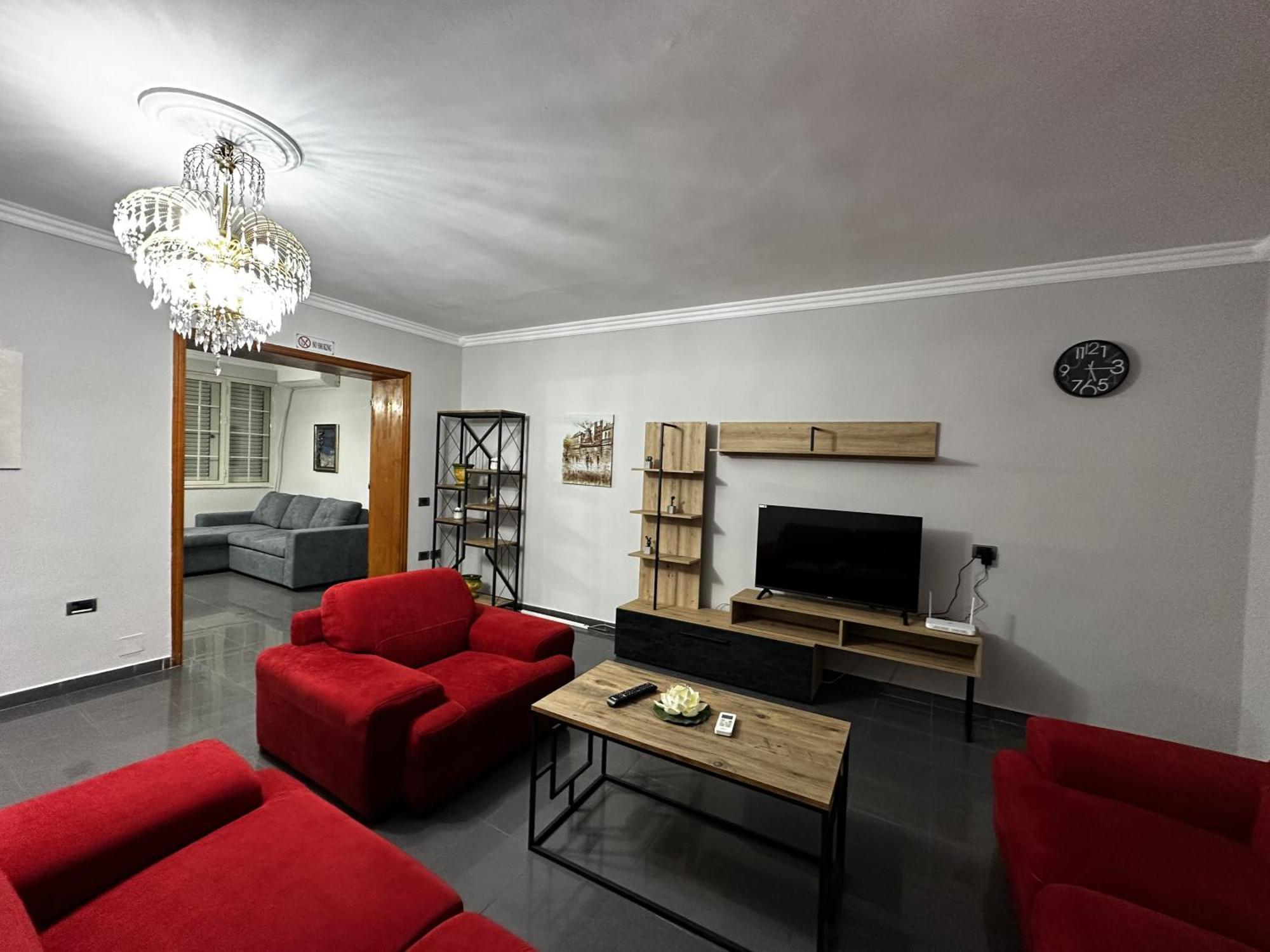 Tirana Treasure: Chic 2Br-Apartment 8Min To Skanderbeg Place Buitenkant foto